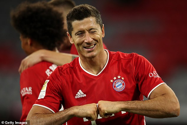 Bayern Munich's Robert Lewandowski celebrates scoring his team's third goal of the match