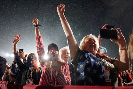 Supporters of US President Donald Trump attend his campaign event at Harrisburg International Airport in Middletown, Pennsylvania, USA, September 26, 2020. REUTERS / Joshua Roberts TPX IMAGES OF THE DAY