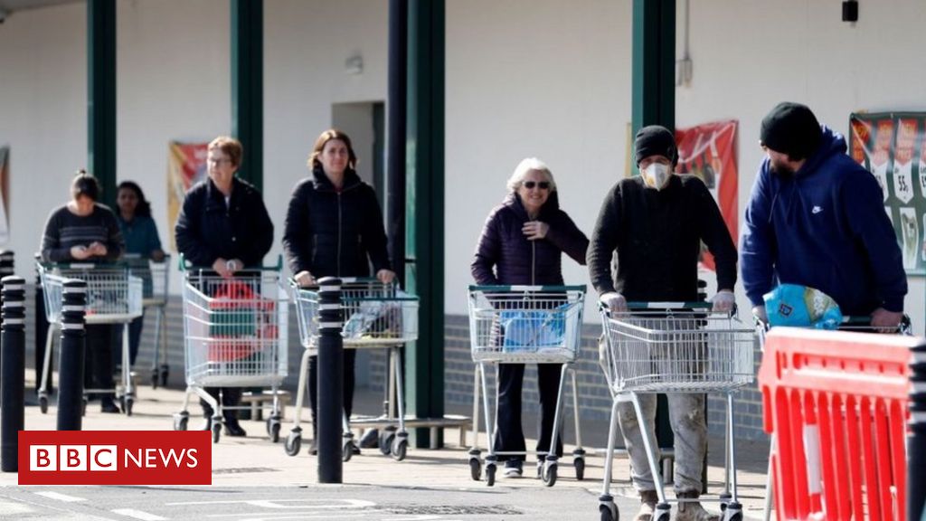 Shoppers in Scotland have warned against returning to supermarket queues