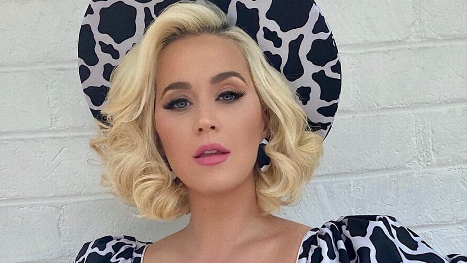 Katy Perry looks amazing because she shows a slimmer body after a baby on American Idol