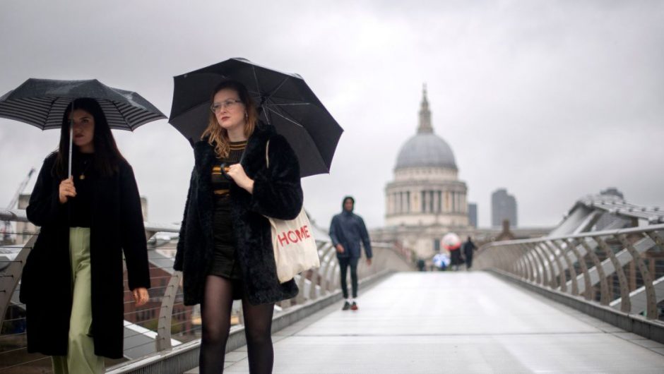 UK Weather Forecast: Heavy rains, winds and snow hit the British during half of October