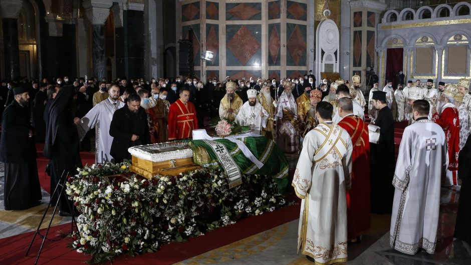 Avoid COVID-19 rules at funeral for a Serbian church leader who died from the virus |  world News