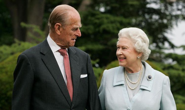 How tall is Prince Philip and the Queen?  |  Royal |  News