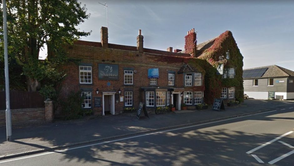 The owners of St Neots Pub The White Horse are ‘broken’ after Covid forces shut down before Christmas