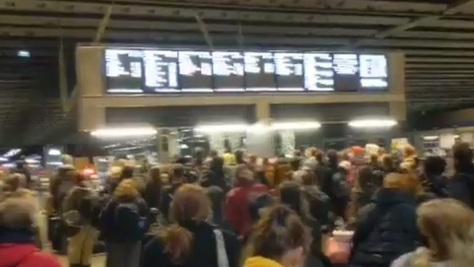Travel chaos as trains and highways are filled with people fleeing London for Christmas