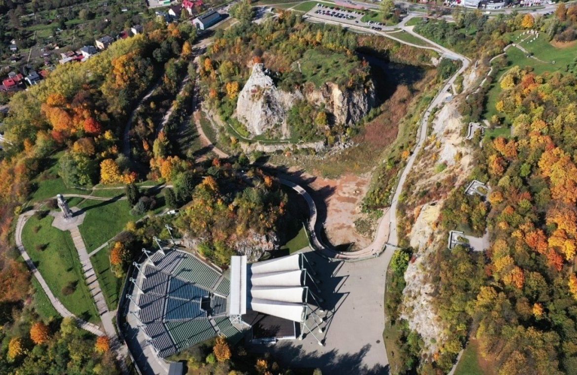 Kadzielnia and Wietrzna in Kielce is the best developed space in Poland.  Geopark with the Grand Prix.  look at the pictures
