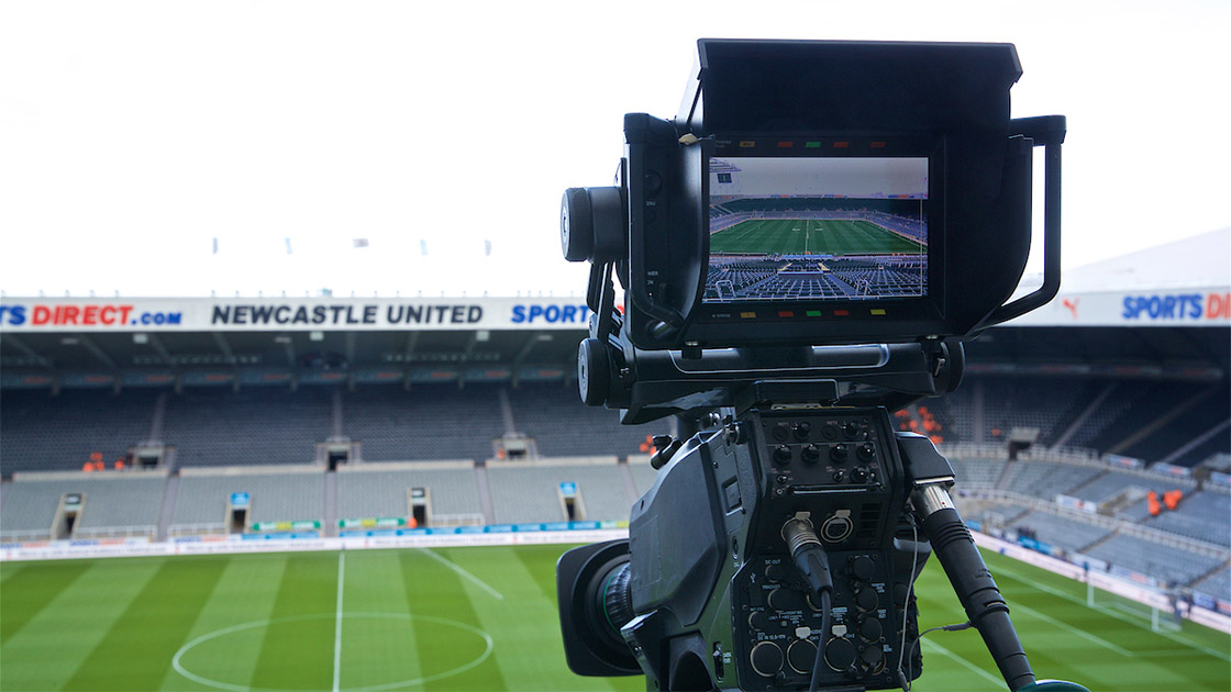 Watch Newcastle Live TV broadcasts against wolves