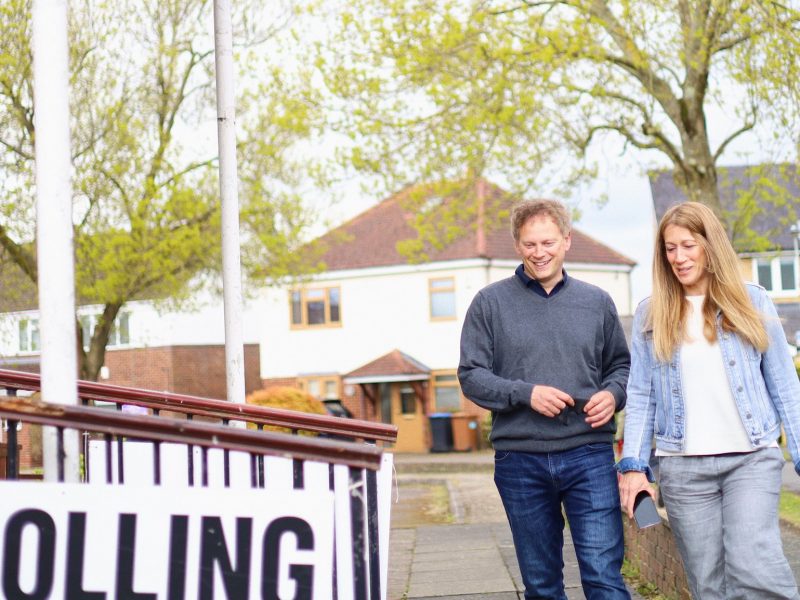 Transport Secretary Grant Shapps goes with his wife to vote in local elections in England, Source: Twitter / Rt Hon Grant Shapps MP (grantshapps)