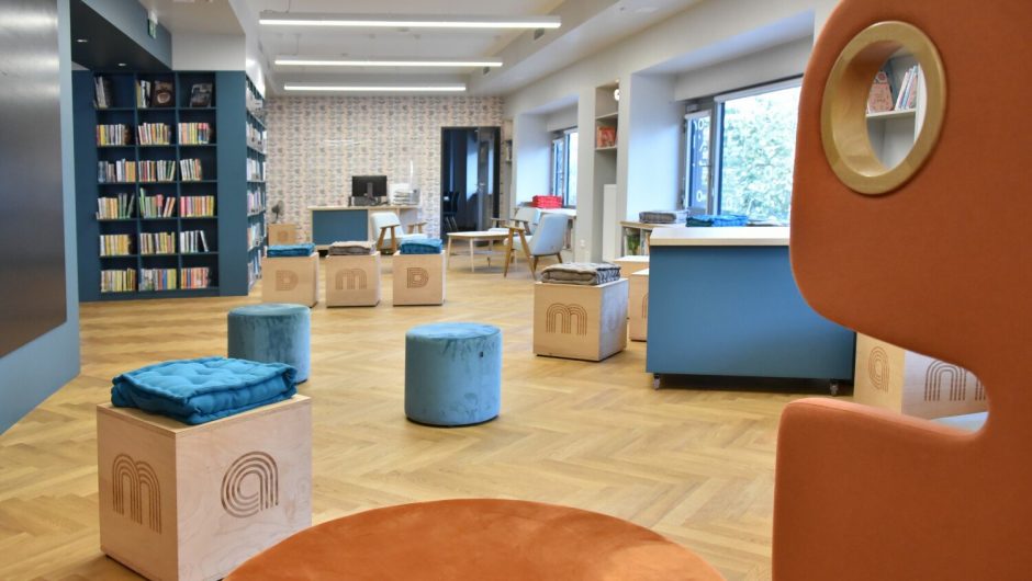 An unusual place in Marszałkowska.  In this library you can listen to music, play games and bake a cake