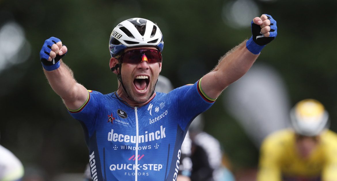 Tour de France: Cavendish wins stage 31