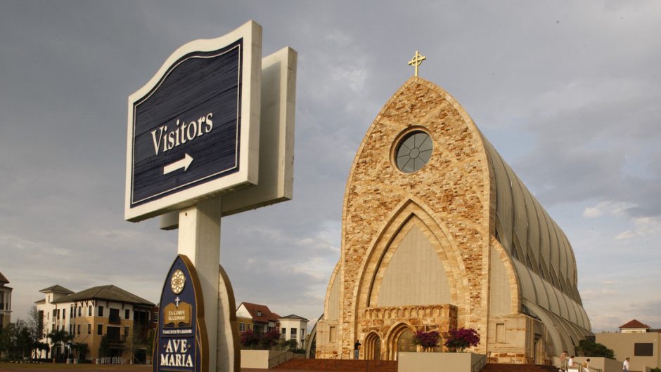 USA: Millionaire Builds Ave Maria – A City for Catholics