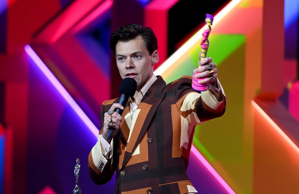Harry Styles fans are convinced he's launching a new line of nail polishes