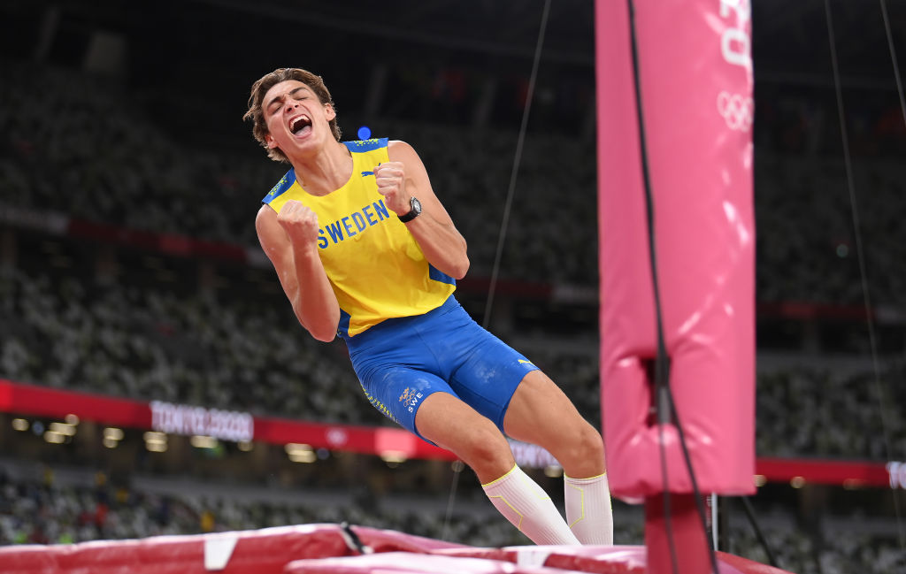 Tokyo 2020. An exceptional performance by Armand Duplantis.  Pewter Lasik without a medal
