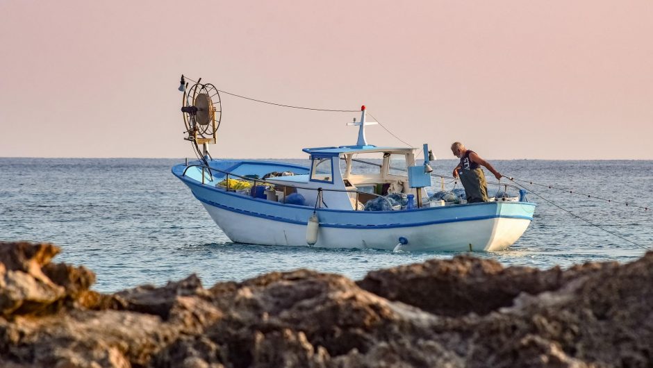 France alleges Britain is breaching Brexit deal by banning fishing boats – Pauls Besnesou