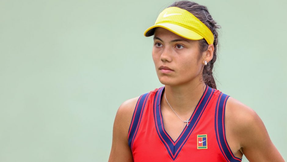 Tennis.  Emma Raducano suffered another painful defeat.  The 19-year-old fails