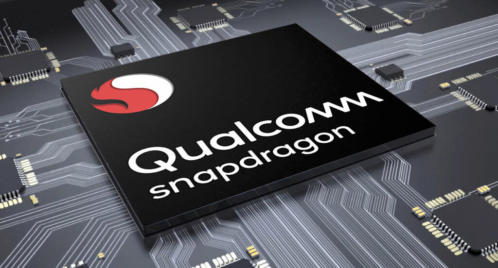 The first Qualcomm Snapdragon 898 smartphone in the picture!