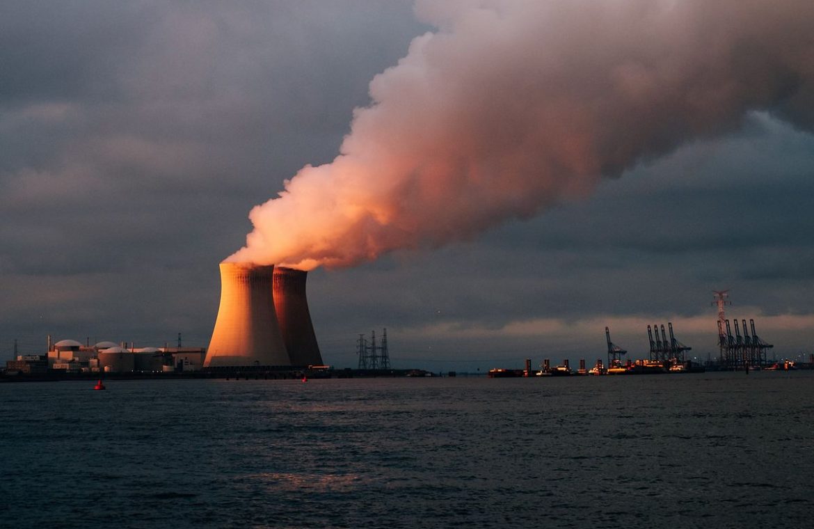 Germany shuts down its nuclear power plant and.. burns more and more coal.  That's ridiculous - environmentalists are alarming