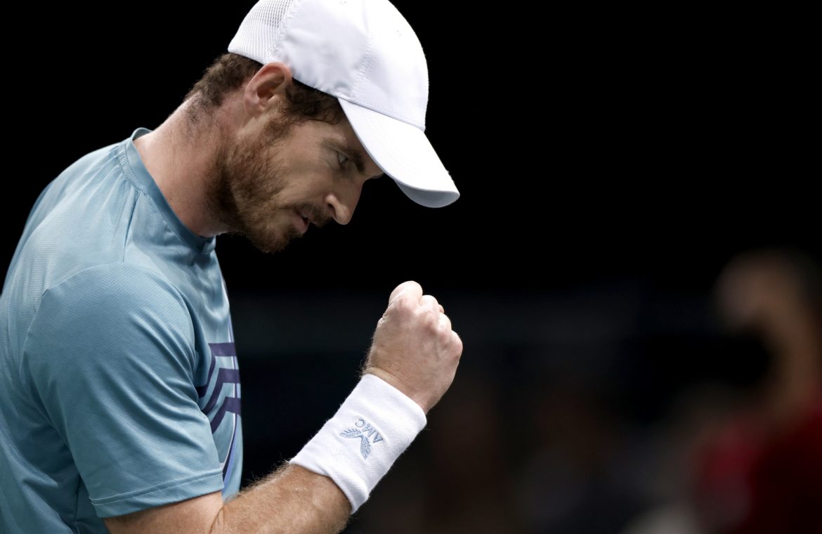 Andy Murray defeated the "Number One" championship.  A good start for the Canadian stars