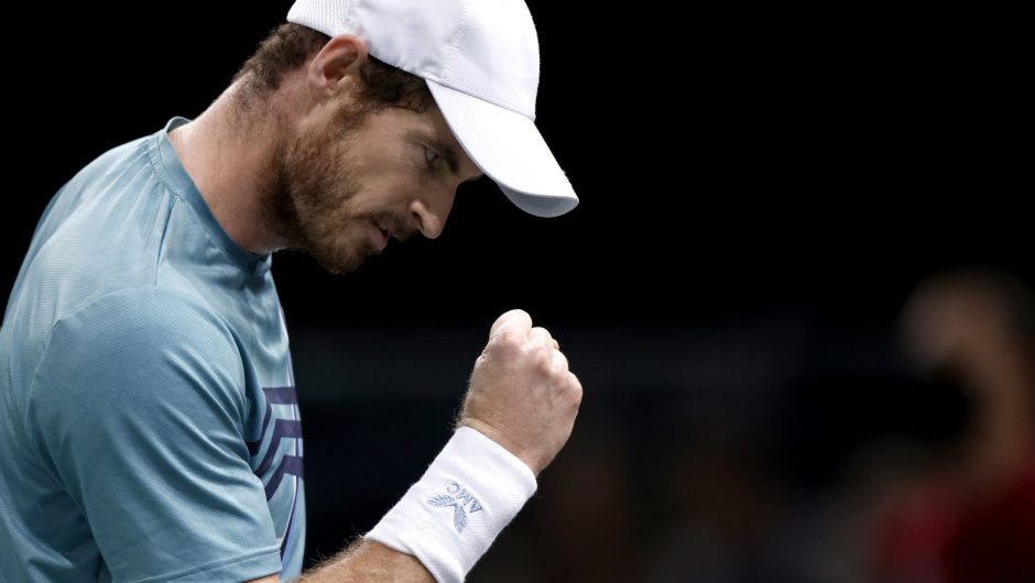 Andy Murray defeated the “Number One” championship.  A good start for the Canadian stars