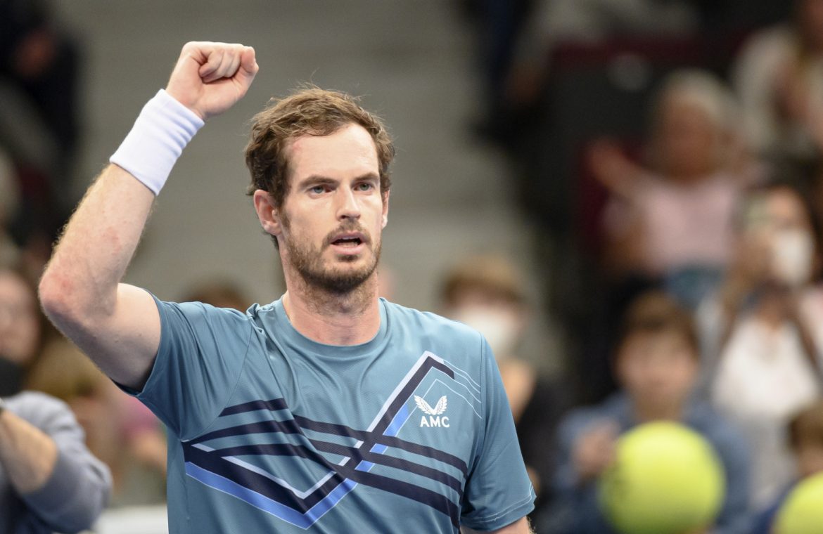 Andy Murray's new experience.  Now he will play against the favorite in the tournament