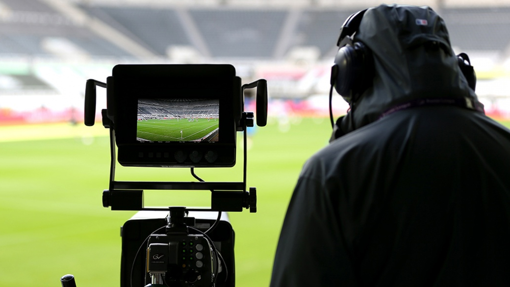 Watch the Arsenal vs Newcastle match broadcast live