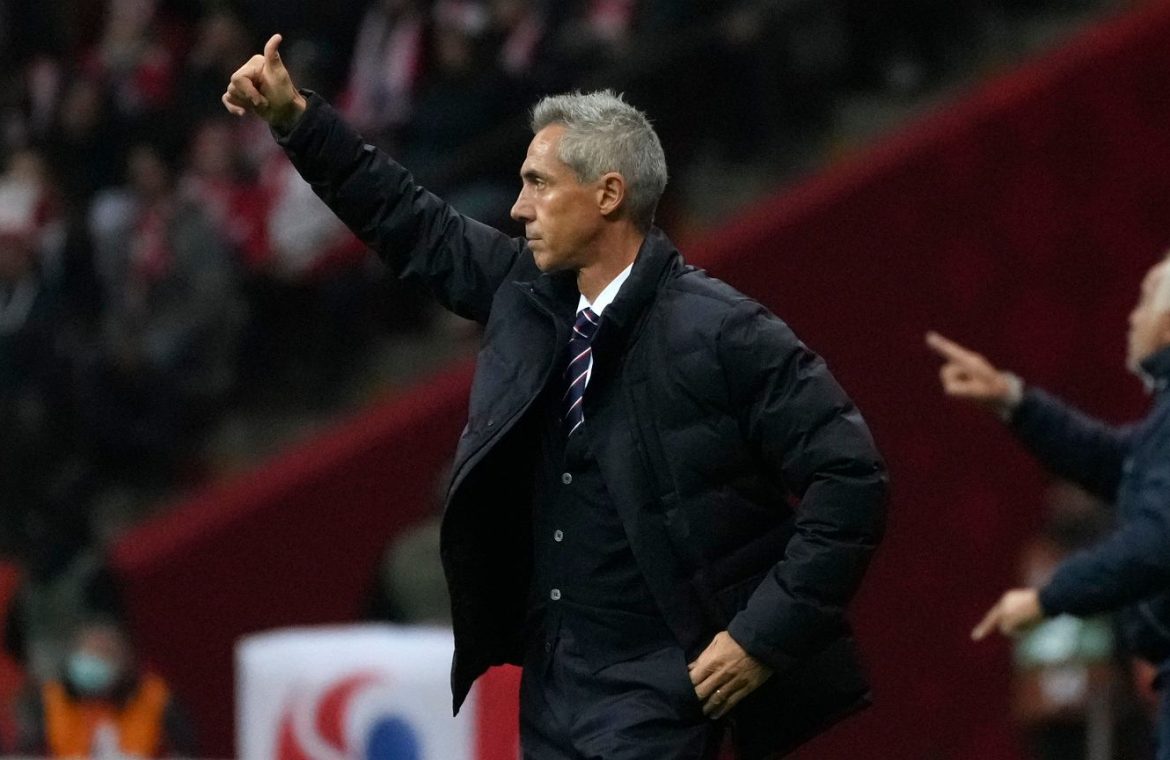 Paulo Sousa's erotic plan.  Mukhtar goes to the meeting in Great Britain, the Polish national team