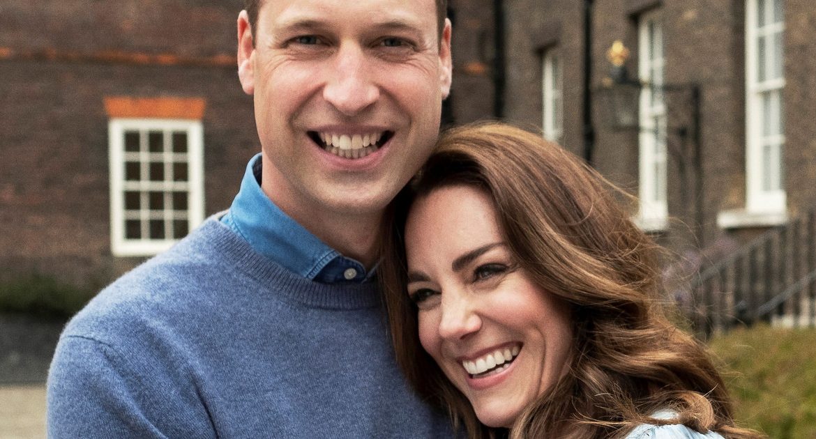 Prince William and Kate Middleton.  We know how they love to spend Christmas!