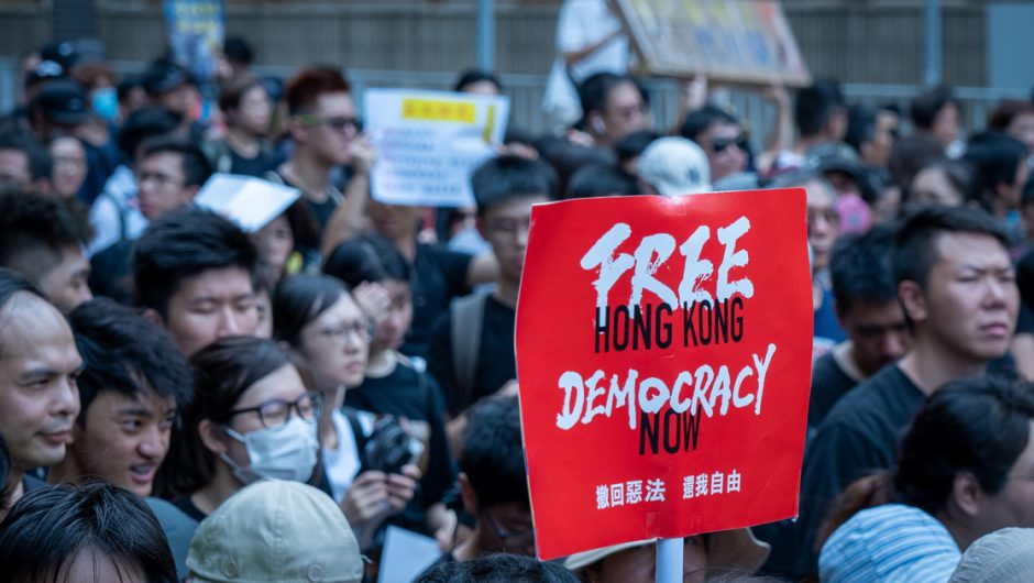 The United States calls on China and Hong Kong to release the journalists