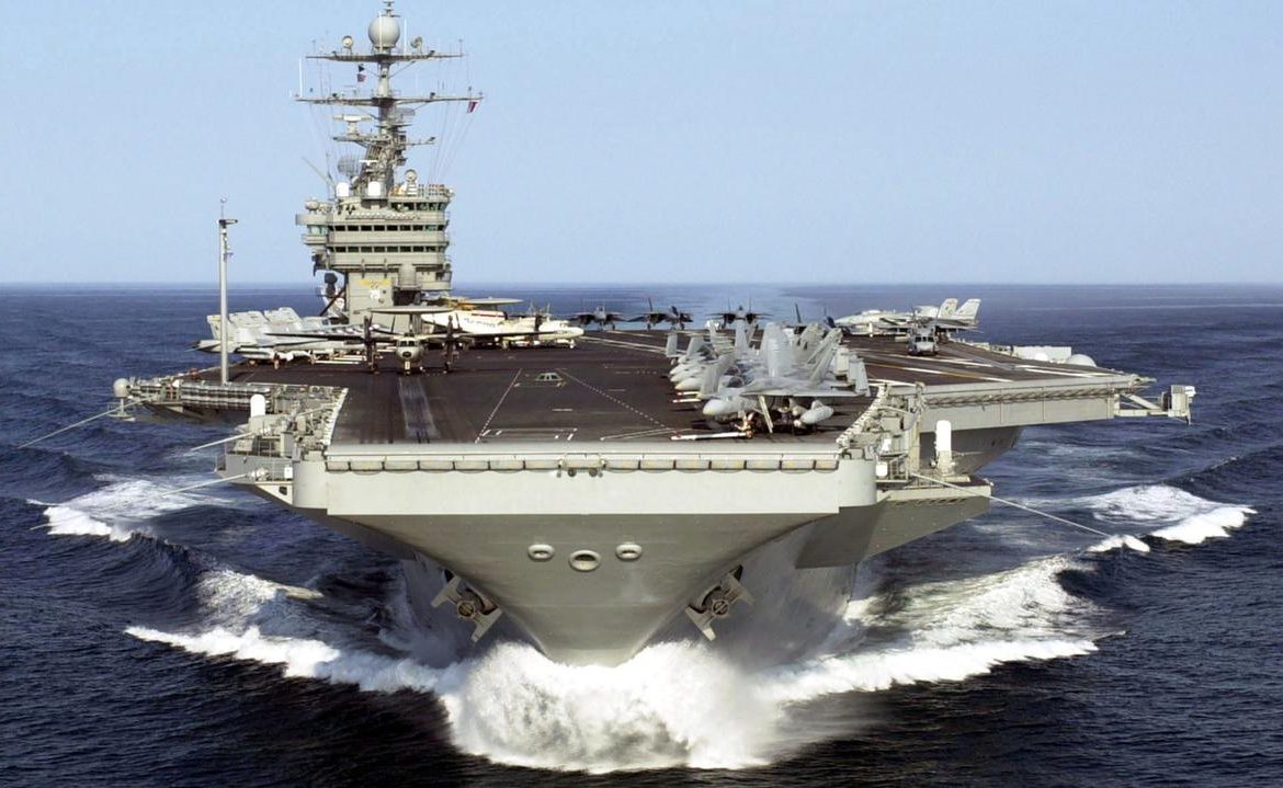 USA.  Lotniskowiec USS Harry S. Truman pozostanie na Morzu Śródziemnym