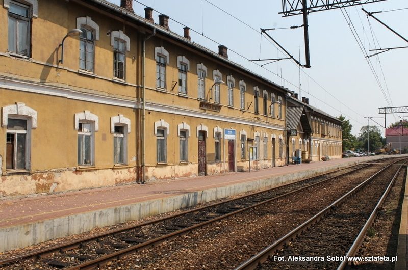 The modernization of the railway station in Rozwadów . is approaching