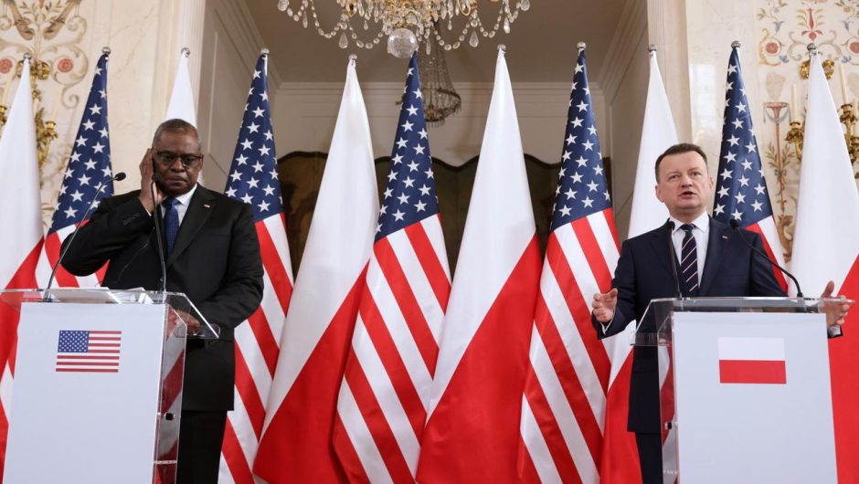 US Defense Secretary Lloyd Austin in Poland.  Conversations with Marius Bosachtak, Andrei Duda, Meeting with Soldiers