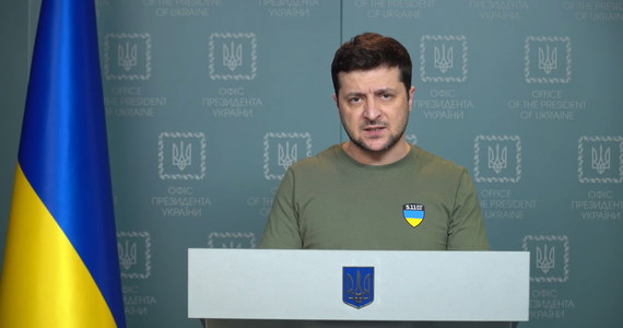 W sobotni wieczór prezydent Ukrainy Wołodymyr Zełenski zwrócił się do rodaków w kolejnym orędziu. "Trzeba walczyć i wypędzać zło z naszej ziemi" - powiedział.