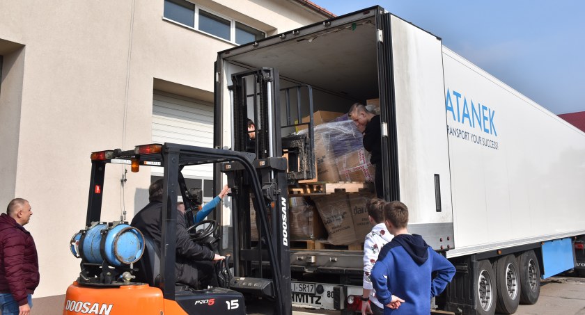 Humanitarian aid from the Polish community in Great Britain for Ukrainian citizens arrived in Łowicz (photo, film) Łowicz
