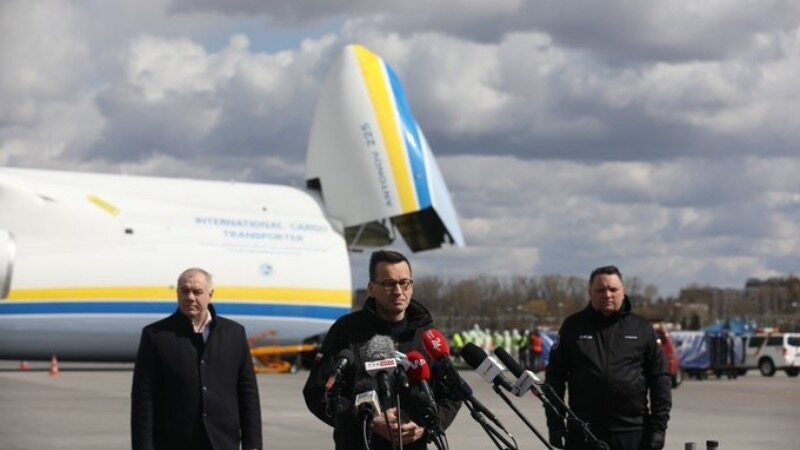 The largest plane in the world crashed.  The US Embassy mentions its advantages - Biznes Wprost