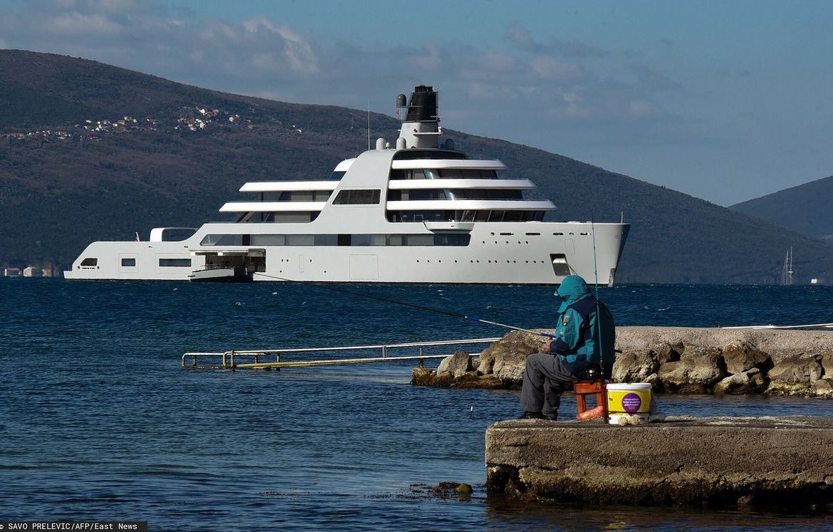 The luxury yachts owned by Abramovich bypass the penalties.  They also enjoy perks