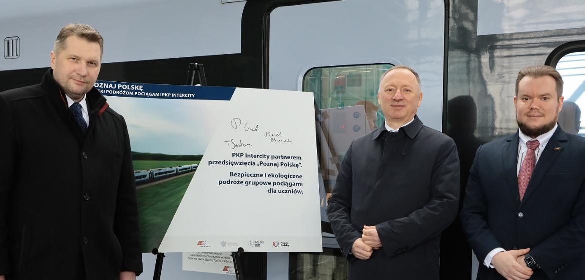 With PKP intercity trains all over Poland - Ministry of Education and Science encourages schools to use railways as part of the "Knowing Poland" program - Ministry of Education and Science