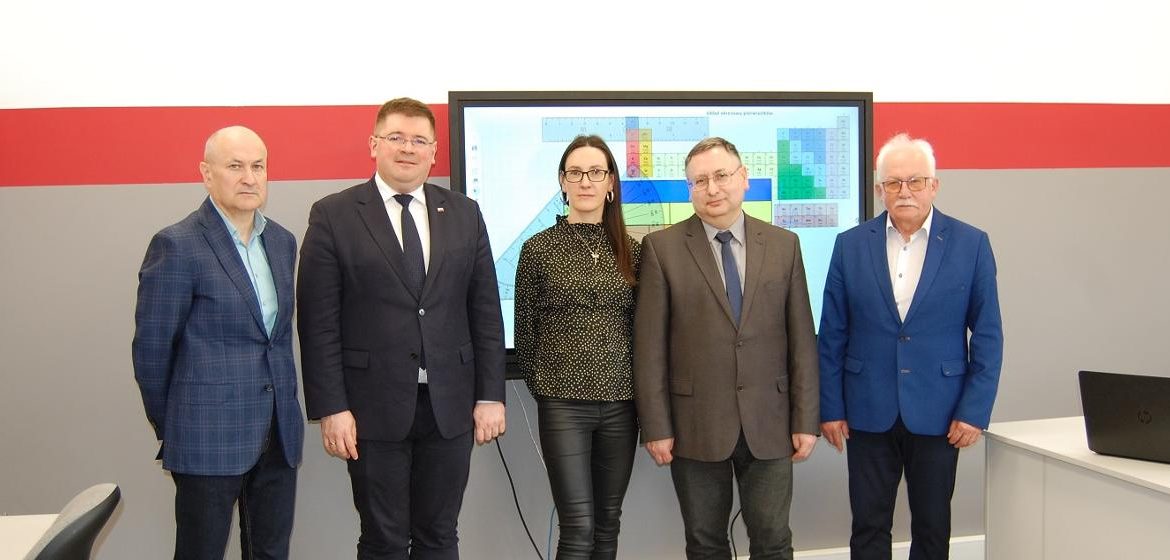Visit of Deputy Minister Tomasz Rzymkovsky at Secondary School No. 1 in Kutno - Ministry of Education and Science