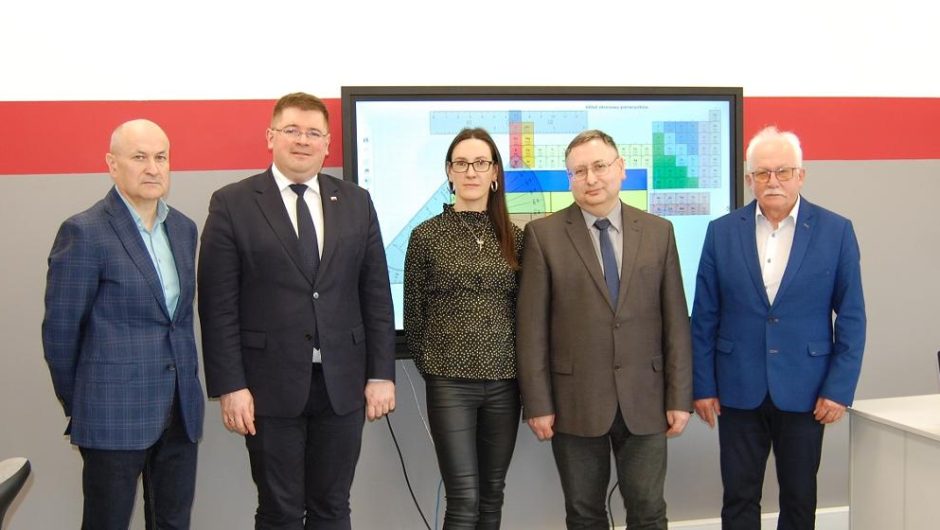 Visit of Deputy Minister Tomasz Rzymkovsky at Secondary School No. 1 in Kutno – Ministry of Education and Science