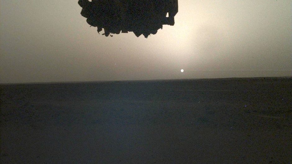 A NASA lander has recorded a sunrise on Mars.  This is where the Polish “mole” was dug