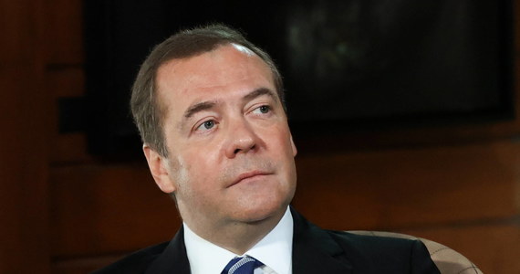 Medvedev expects the results of sanctions against Russia.  New epidemics and the food crisis