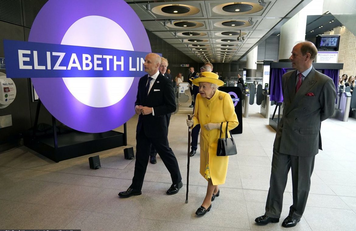 Elizabeth Lane begins in London.  The new railway cost £19 billion