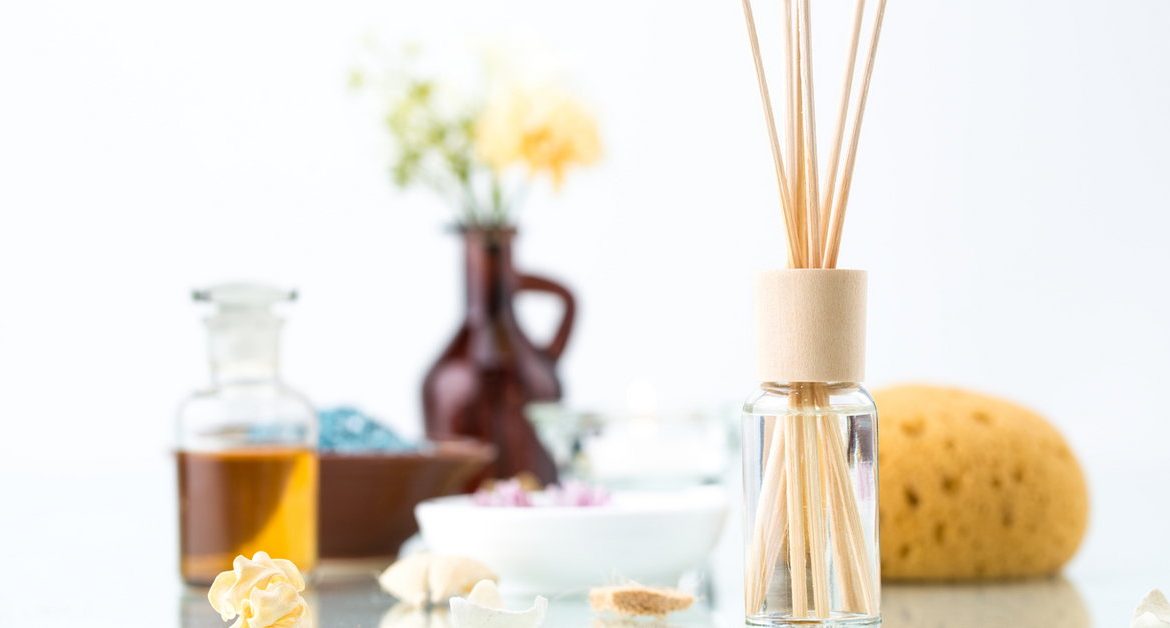 Fragrances for your home - aromatherapy and other elegant air fresheners