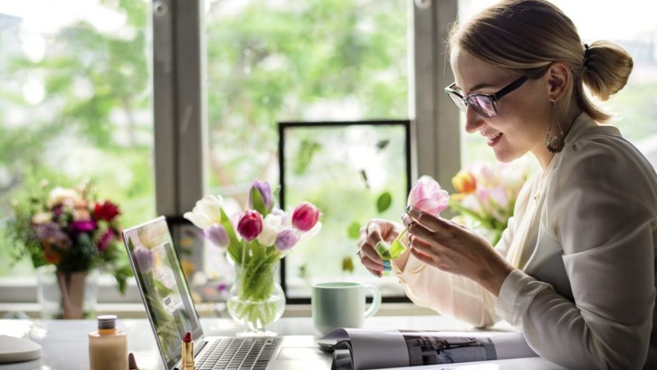 How To Keep Your Office Smelling Fresh Using 6 Simple Ways