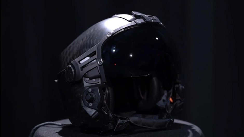 Take a look at the modern American aviator helmet.  New details revealed