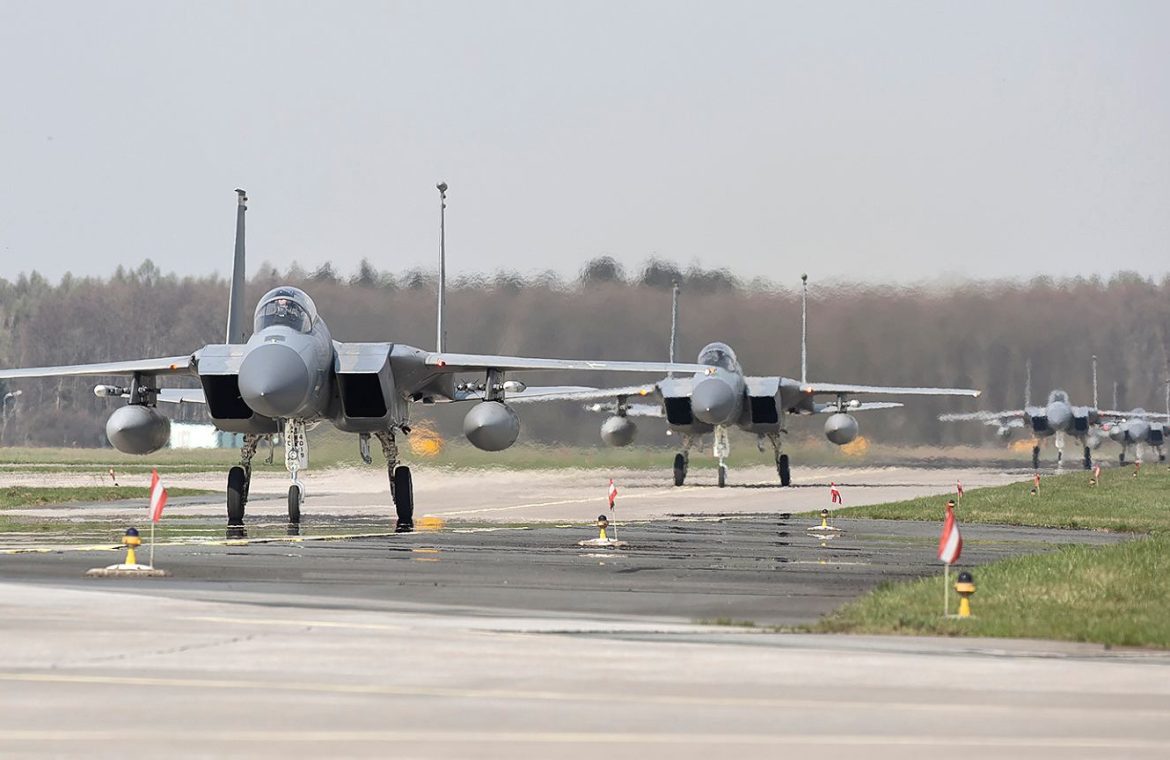 American F-15 fighters in Poland.  B-52 bombers in Great Britain |  News from the world