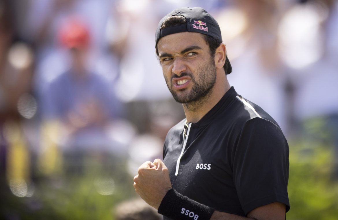 Matteo Berrettini continues the series.  The end of the beginner's dream in London
