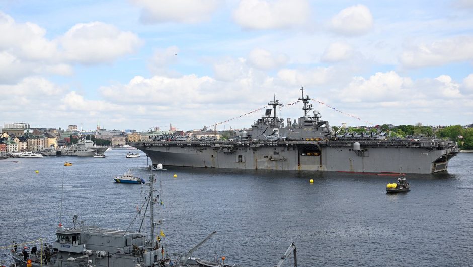 NATO in Sweden.  US warships in TUPPS maneuvers on the Baltic Sea |  News from the world