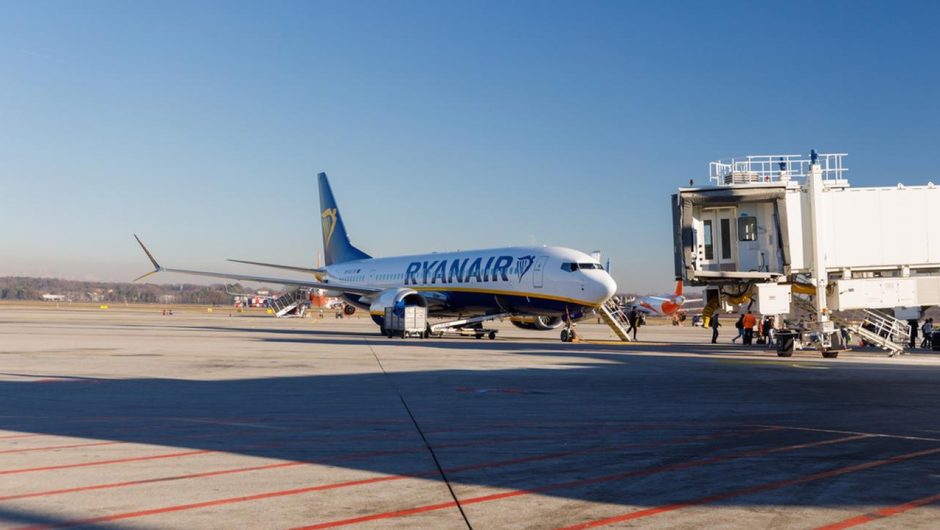 Ryanair forces South Africans to prove their citizenship with an Afrikaans test