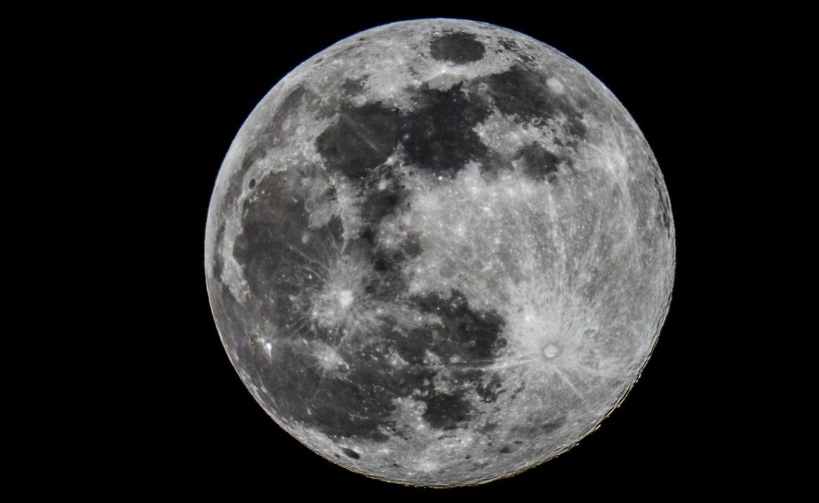 full moon  June 2022. The June super full moon is coming soon.  What is super moon?  When do you look at the sky?