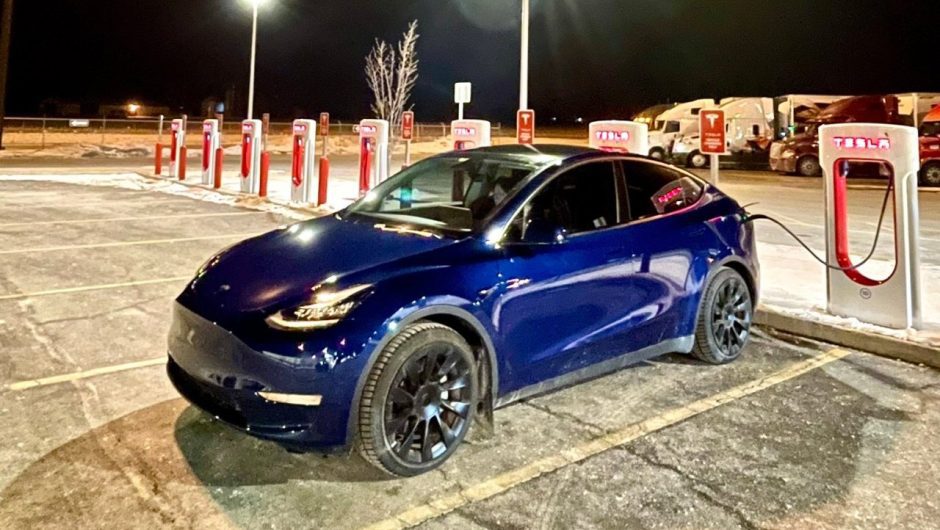 Tesla will allow Superchargers to be made available to other brands in the United States.  Limit?  At the end of 2022 • Electric cars – www.elektrowoz.pl
